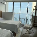 Apartamento con hermosa vista al mar, Cristoforo en el Laguito Cartagena a pocos pasos de la playa